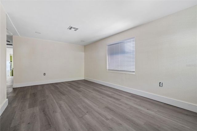 8303 N 11TH STREET, Tampa, FL 33604