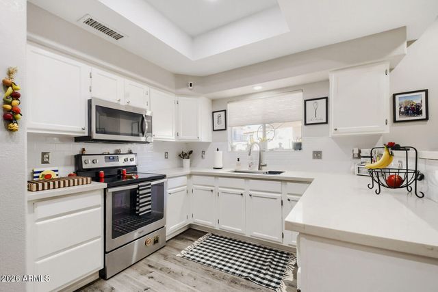 8825 S 51ST Street S 1, Phoenix, AZ 85044