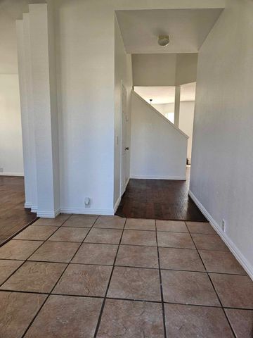 2104 Royal Oak Drive, Bedford, TX 76021