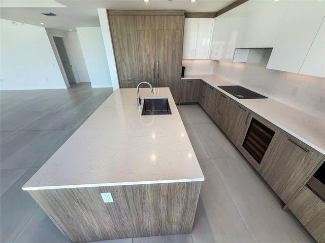 151 N Seabreeze blv E-1204, Fort Lauderdale, FL 33304