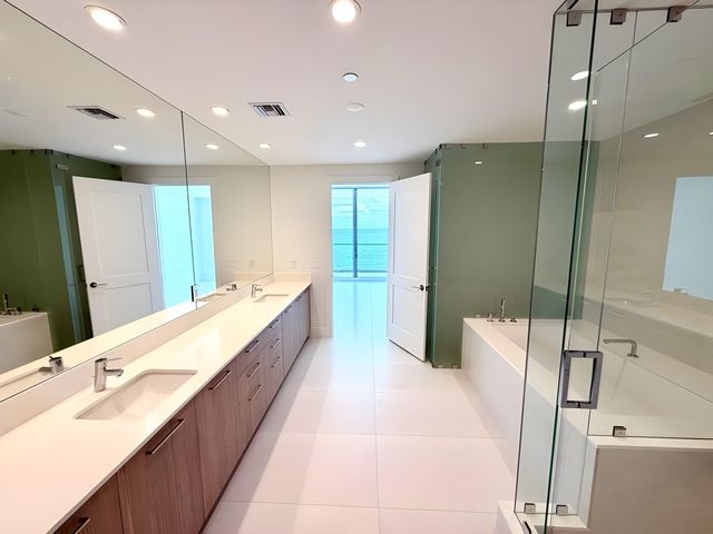 151 N Seabreeze blv E-1204, Fort Lauderdale, FL 33304