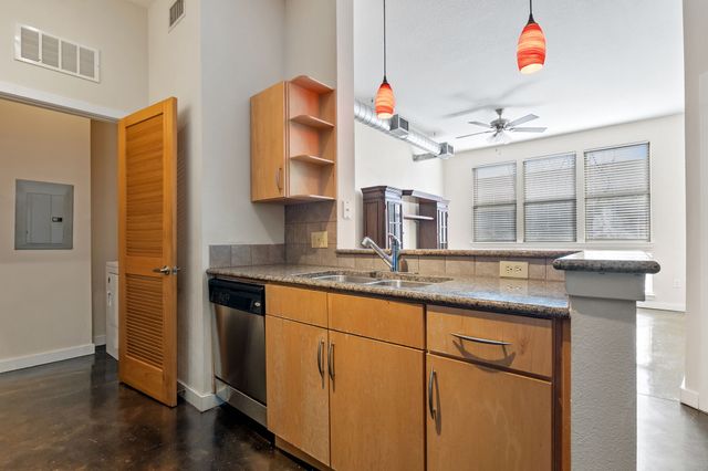 201 W Lancaster Avenue 206, Fort Worth, TX 76102