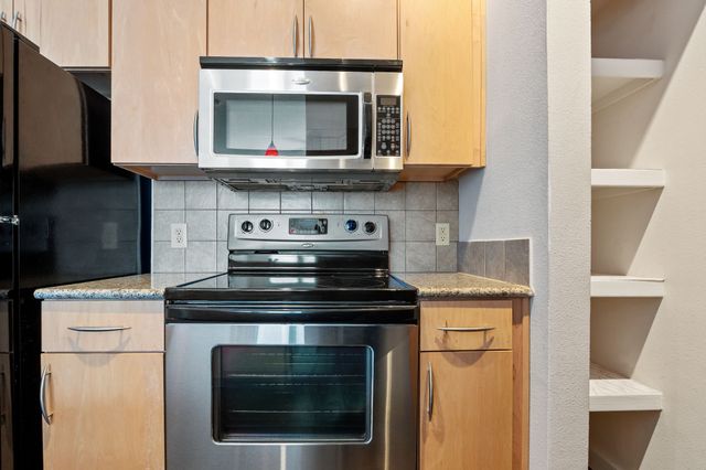 201 W Lancaster Avenue 206, Fort Worth, TX 76102