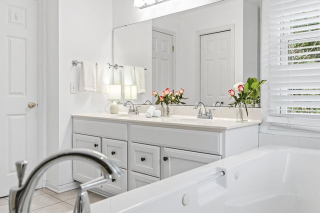 8149 Barony Point, Texas Twp, MI 49071