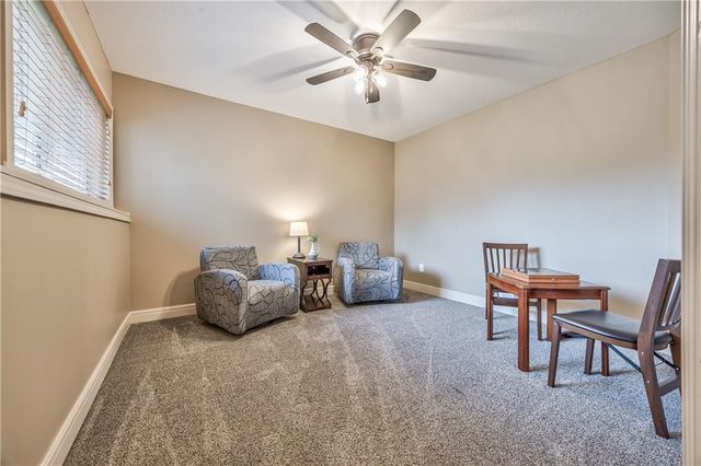 9618 S Appleridge Lane, Lenexa, KS 66227