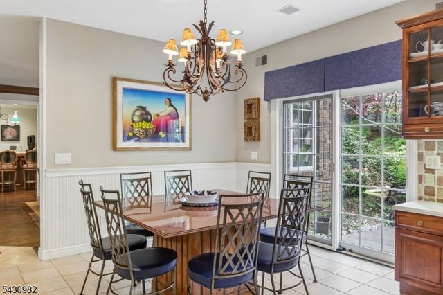 4 Fordham Rd, Livingston Twp., NJ 07039