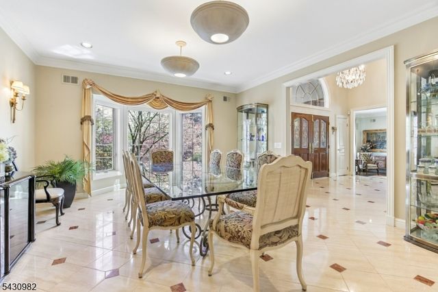 4 Fordham Rd, Livingston Twp., NJ 07039