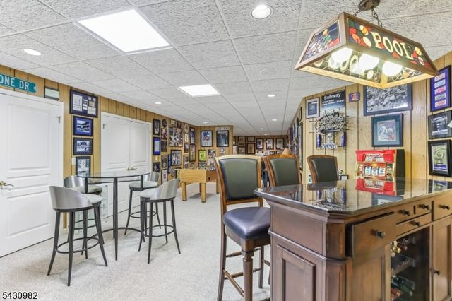 4 Fordham Rd, Livingston Twp., NJ 07039