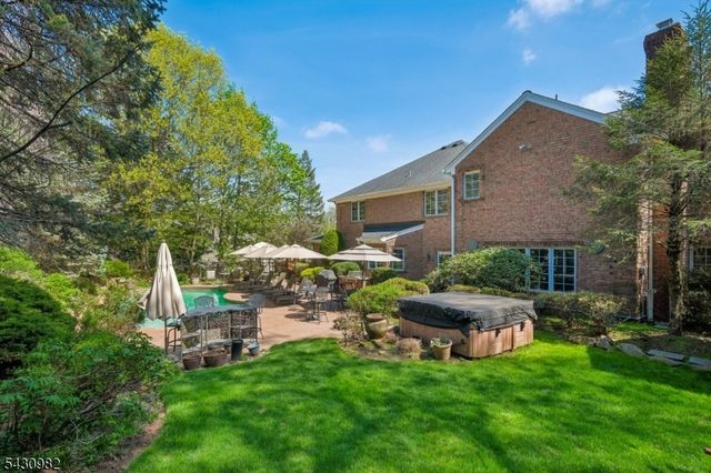4 Fordham Rd, Livingston Twp., NJ 07039