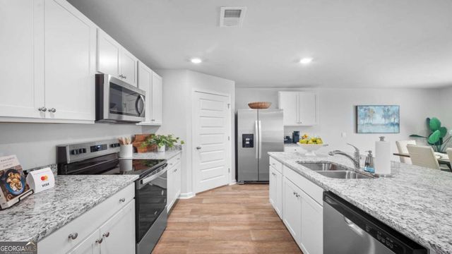 208 Birdsill Street, Statesboro, GA 30461