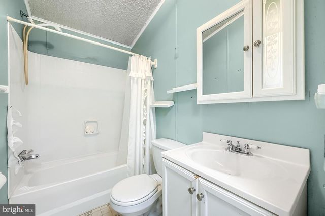 141 COWHIDE CIR, Middle River, MD 21220