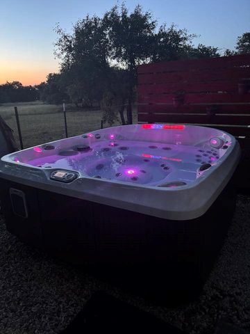 1115 County Road 220, Florence, TX 76527