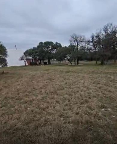 1115 County Road 220, Florence, TX 76527