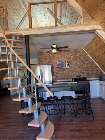 1115 County Road 220, Florence, TX 76527