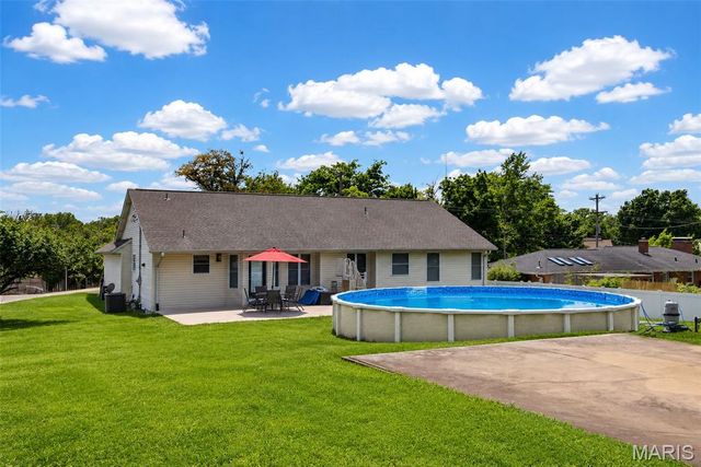2745 Saint Peters Howell Road, St Peters, MO 63376