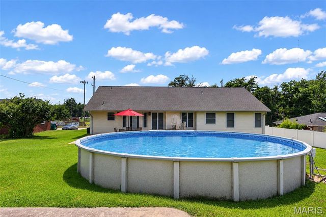 2745 Saint Peters Howell Road, St Peters, MO 63376