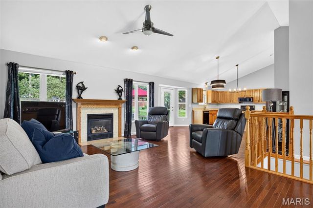 2745 Saint Peters Howell Road, St Peters, MO 63376