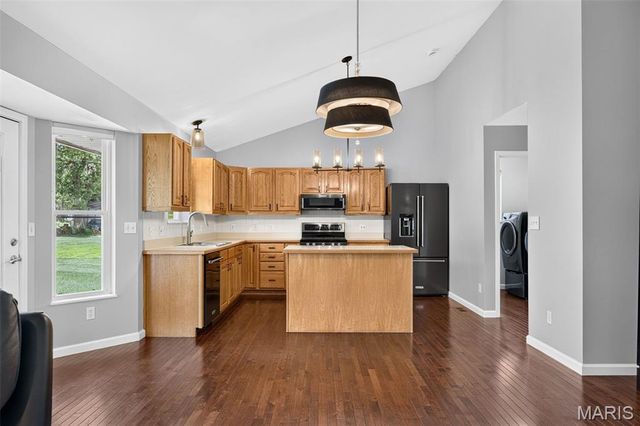 2745 Saint Peters Howell Road, St Peters, MO 63376