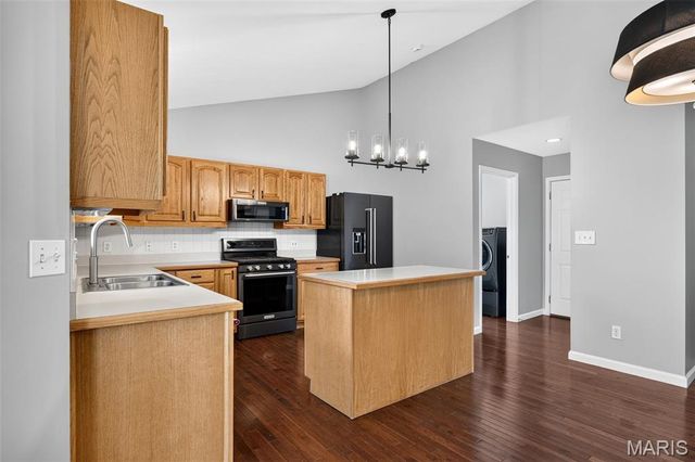 2745 Saint Peters Howell Road, St Peters, MO 63376