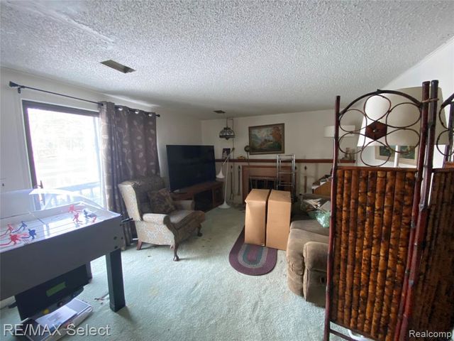 524 W Huron Street, Milford, MI 48381