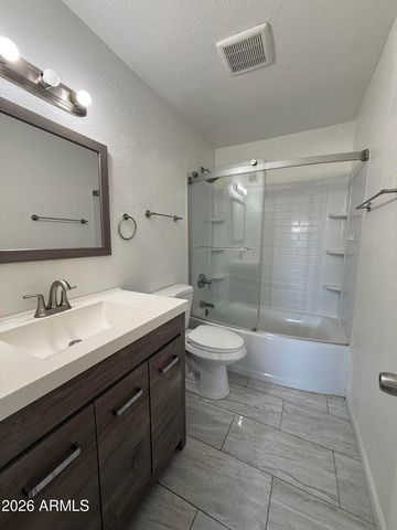 6826 W PIERSON Street, Phoenix, AZ 85033