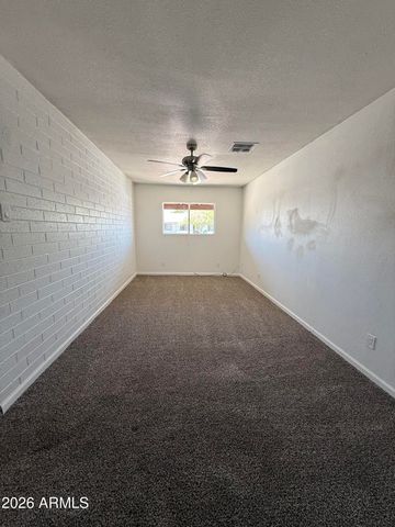 6826 W PIERSON Street, Phoenix, AZ 85033