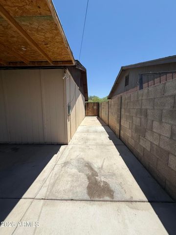 6826 W PIERSON Street, Phoenix, AZ 85033