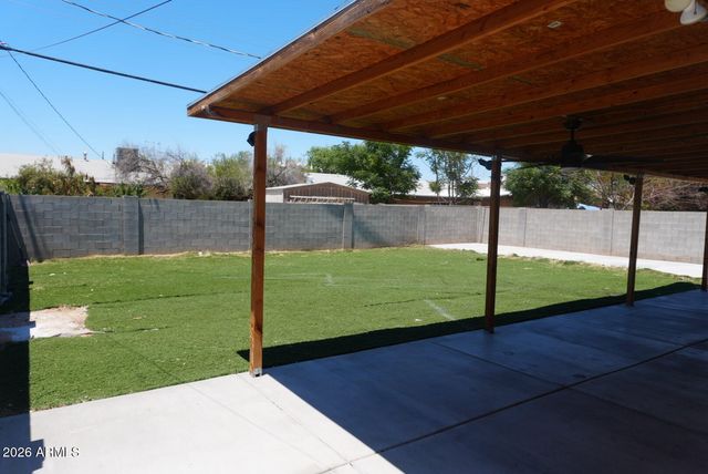 6826 W PIERSON Street, Phoenix, AZ 85033