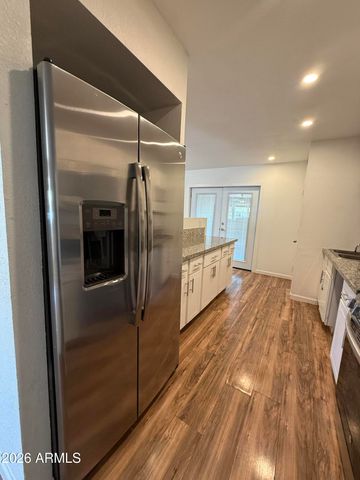 6826 W PIERSON Street, Phoenix, AZ 85033
