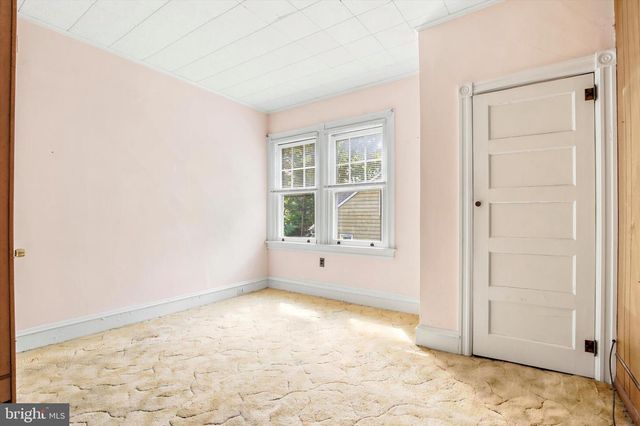 2140 WAYNE AVE, Abington, PA 19001