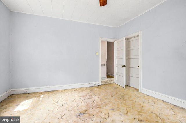 2140 WAYNE AVE, Abington, PA 19001