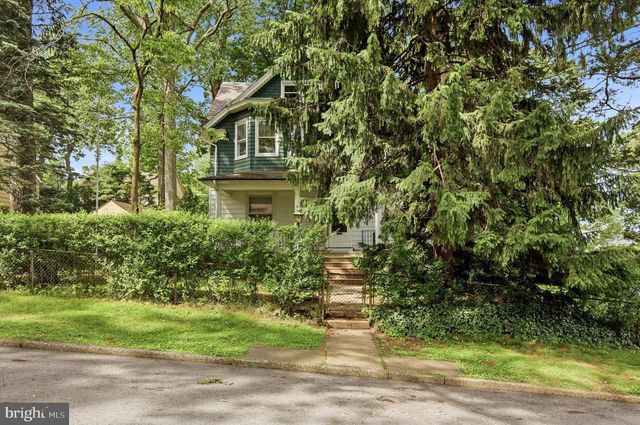 2140 WAYNE AVE, Abington, PA 19001