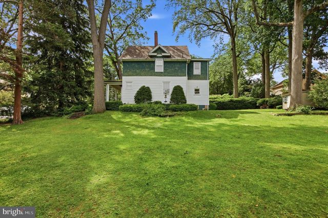 2140 WAYNE AVE, Abington, PA 19001