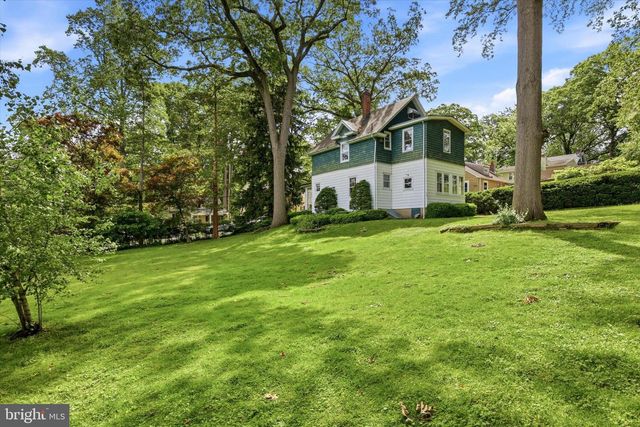 2140 WAYNE AVE, Abington, PA 19001