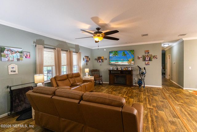 179 KINGFISH Road, Pomona Park, FL 32181