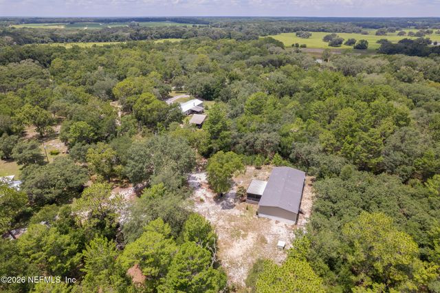 179 KINGFISH Road, Pomona Park, FL 32181