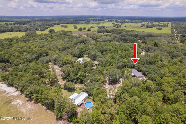 179 KINGFISH Road, Pomona Park, FL 32181