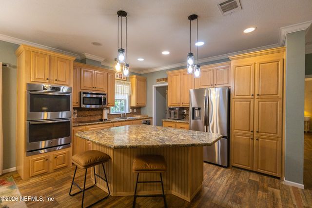 179 KINGFISH Road, Pomona Park, FL 32181