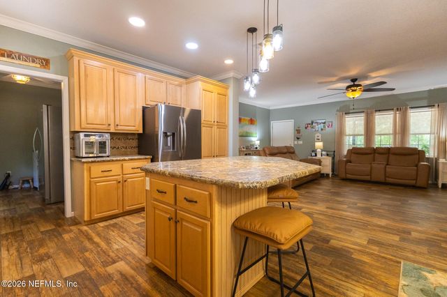 179 KINGFISH Road, Pomona Park, FL 32181