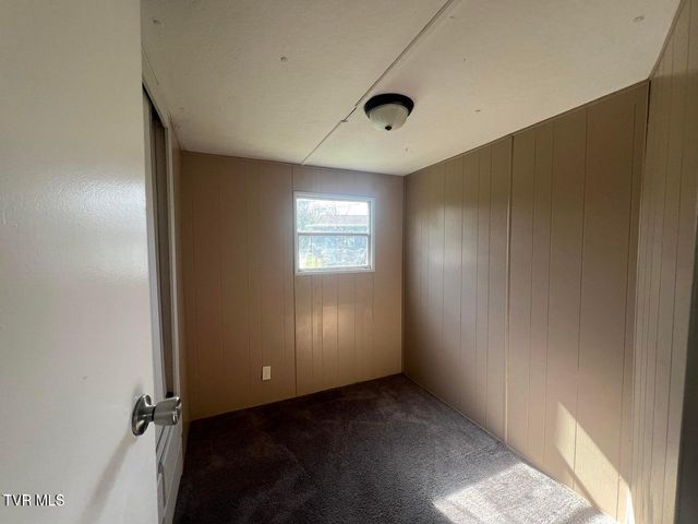 2004 Charlotte Street, Kingsport, TN 37660