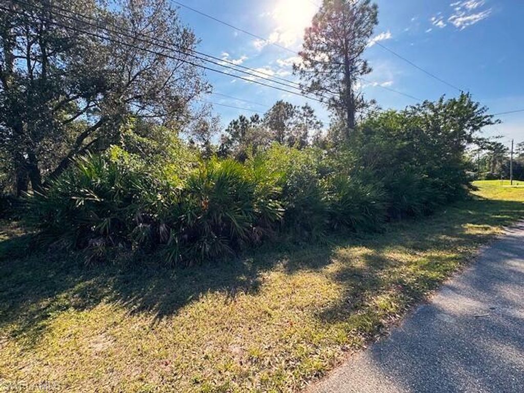 502 Truman AVE, LEHIGH ACRES, FL 33972 — exterior