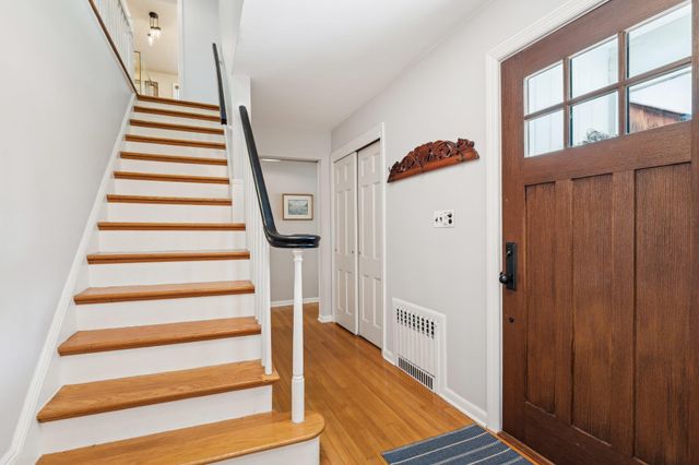 1 Cakewalk Terrace, Smithtown, NY 11787