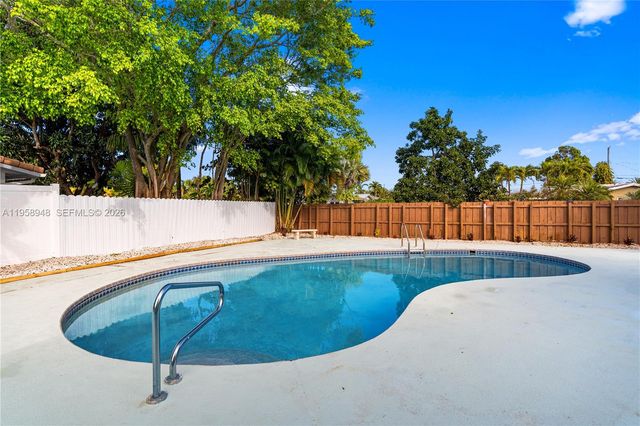 3633 NE 24th Ave, Fort Lauderdale, FL 33308