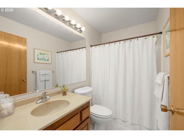 7875 Sw 184TH Ave, Beaverton, OR 97007