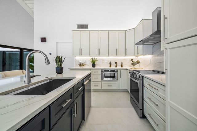 1520 SW 17TH Street, Boca Raton, FL 33486