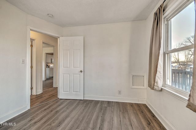 1332 Garden Drive, Kingsport, TN 37664