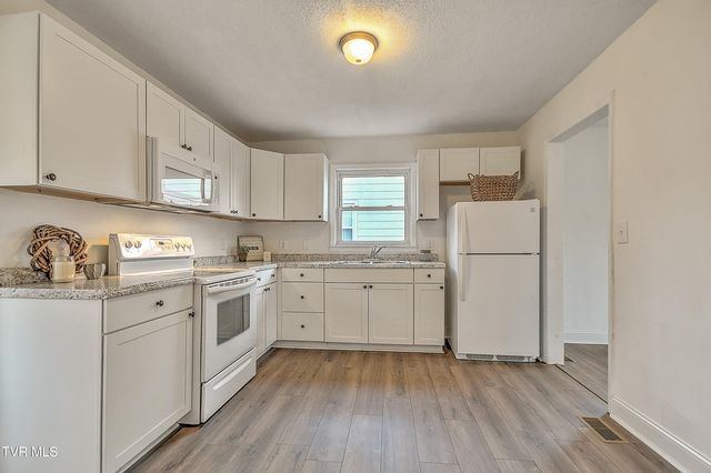 1332 Garden Drive, Kingsport, TN 37664