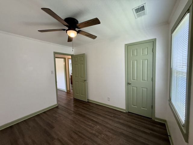 714 McGraw St, Clarksville, TN 37040