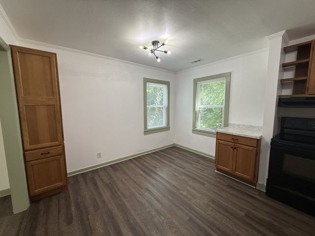 714 McGraw St, Clarksville, TN 37040