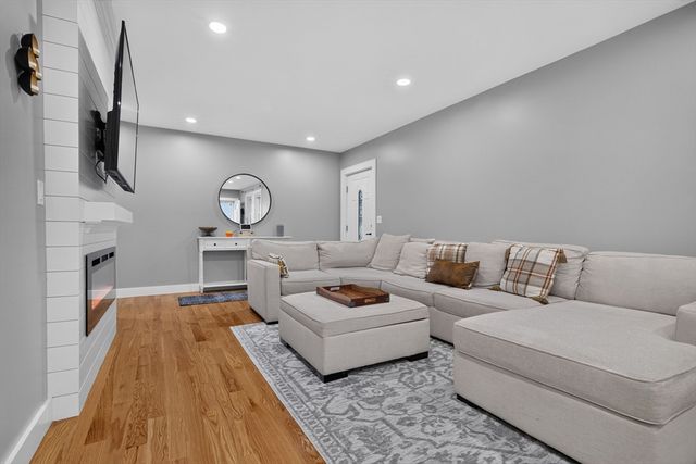 248 Washington St -, Dedham, MA 02026